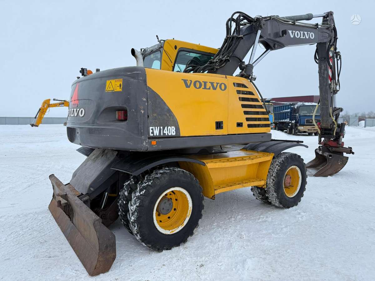 Volvo EW 140 B ROTOTILT + GRAPPLE, excavator