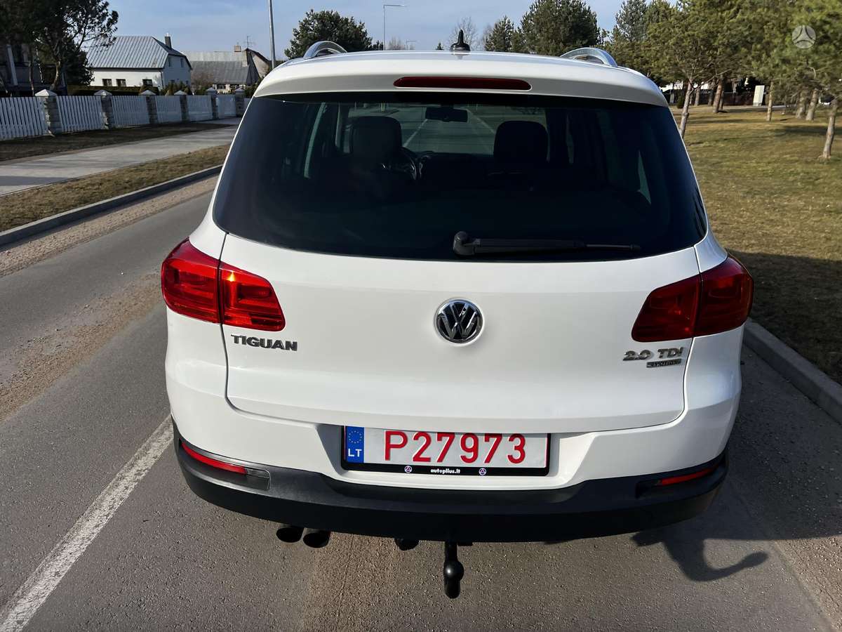 Volkswagen Tiguan - 5