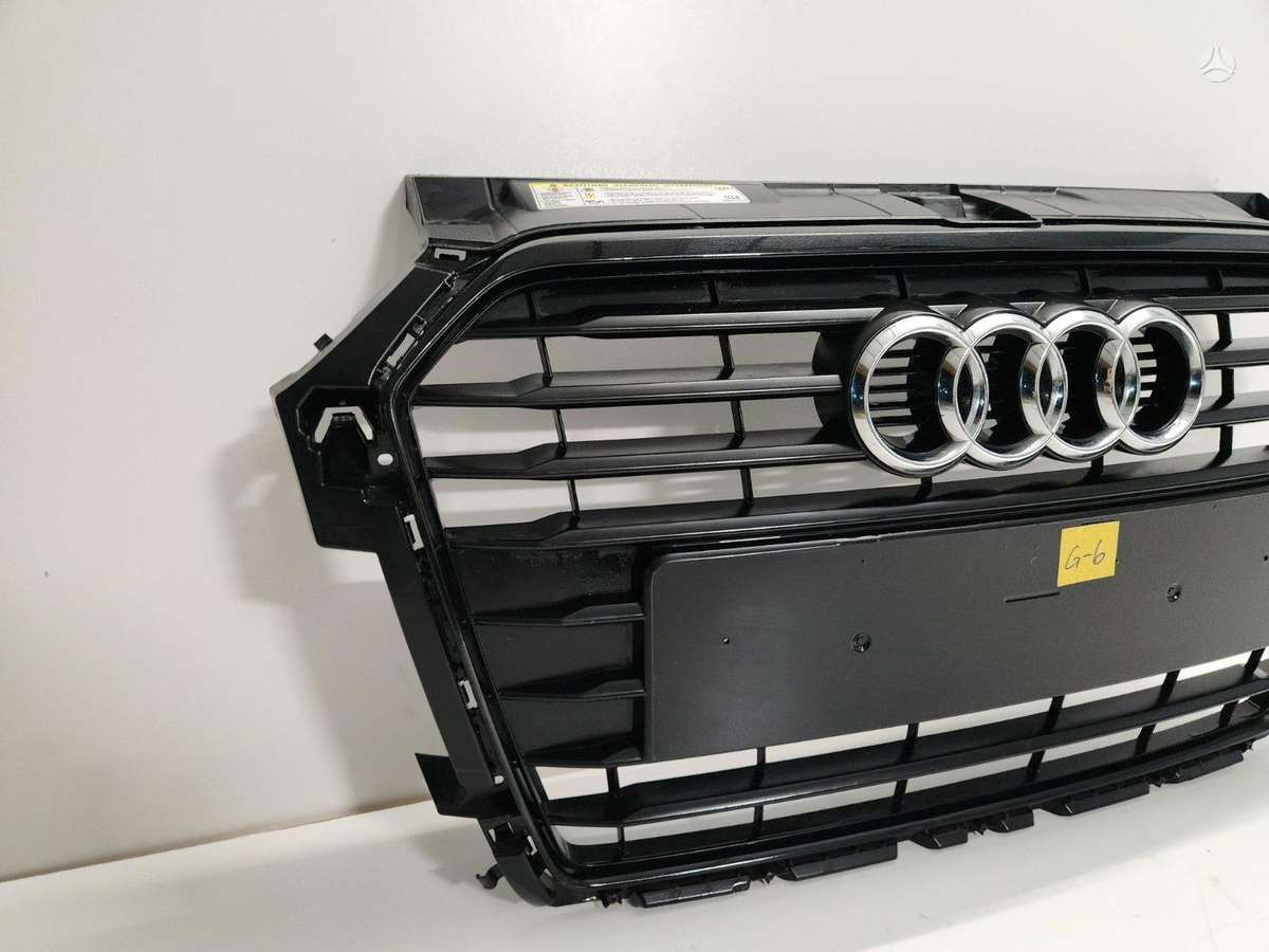 Audi A1, 8XA 853 651 B, front grill