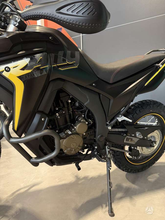 VOGE 300 Rally, enduro / adventure