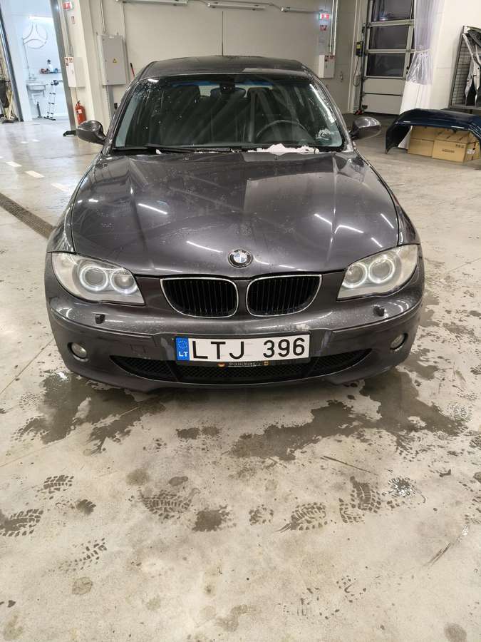 BMW 120, 2.0 l., hatchback