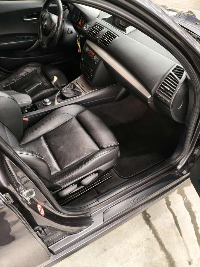 BMW 120, 2.0 l., hatchback