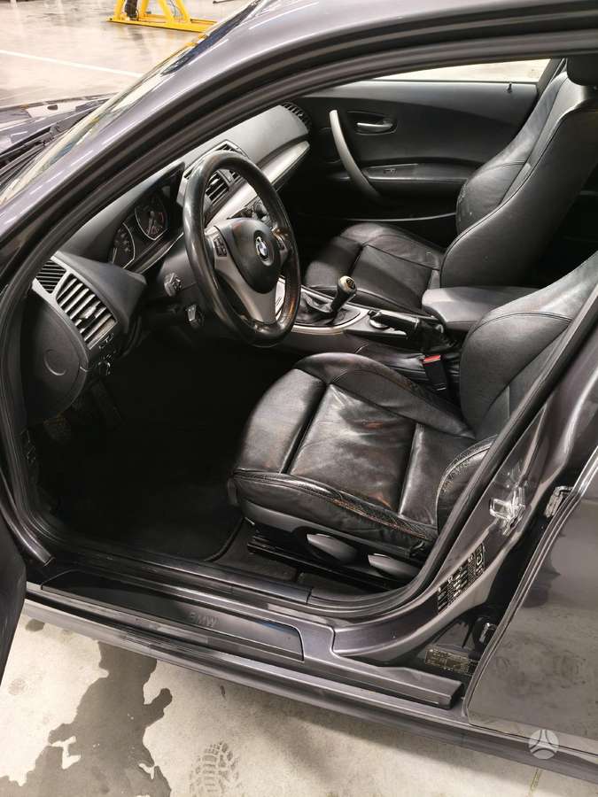 BMW 120, 2.0 l., hatchback