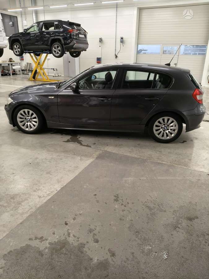 BMW 120, 2.0 l., hatchback