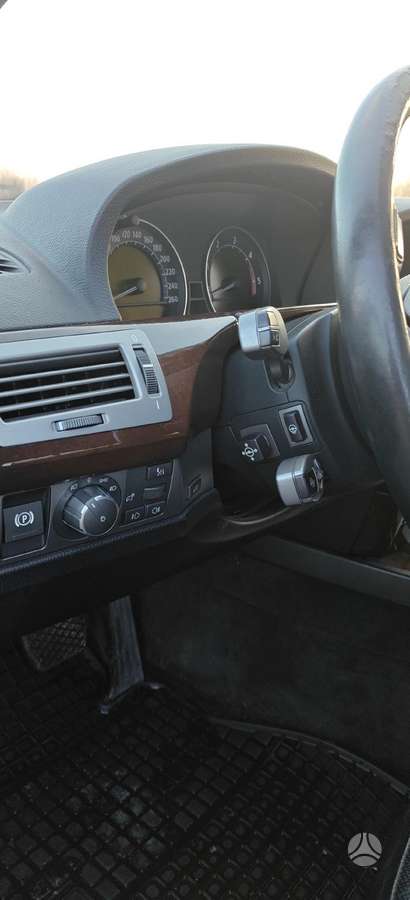 BMW 730, 3.0 l., Седан
