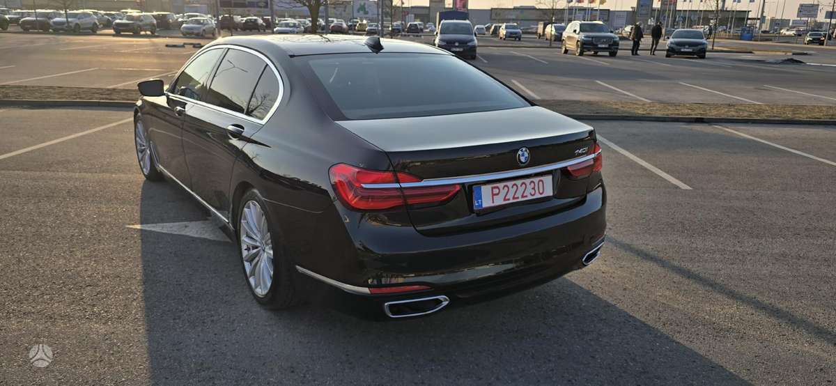 BMW 740, 3.0 l., Седан