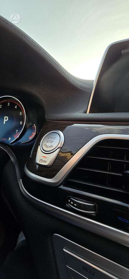 BMW 740, 3.0 l., Седан