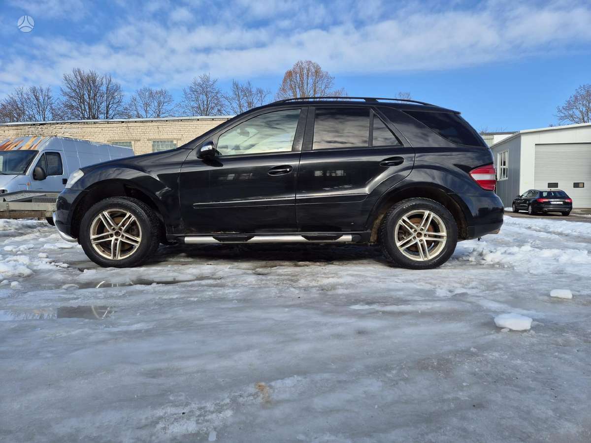 Mercedes-Benz ML320 по частям