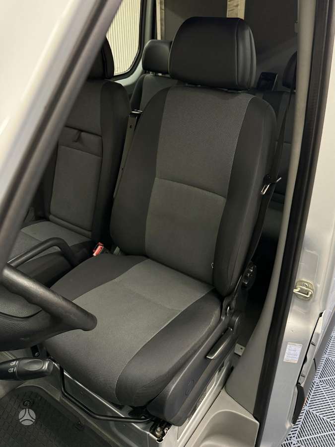 Volkswagen Crafter - 12