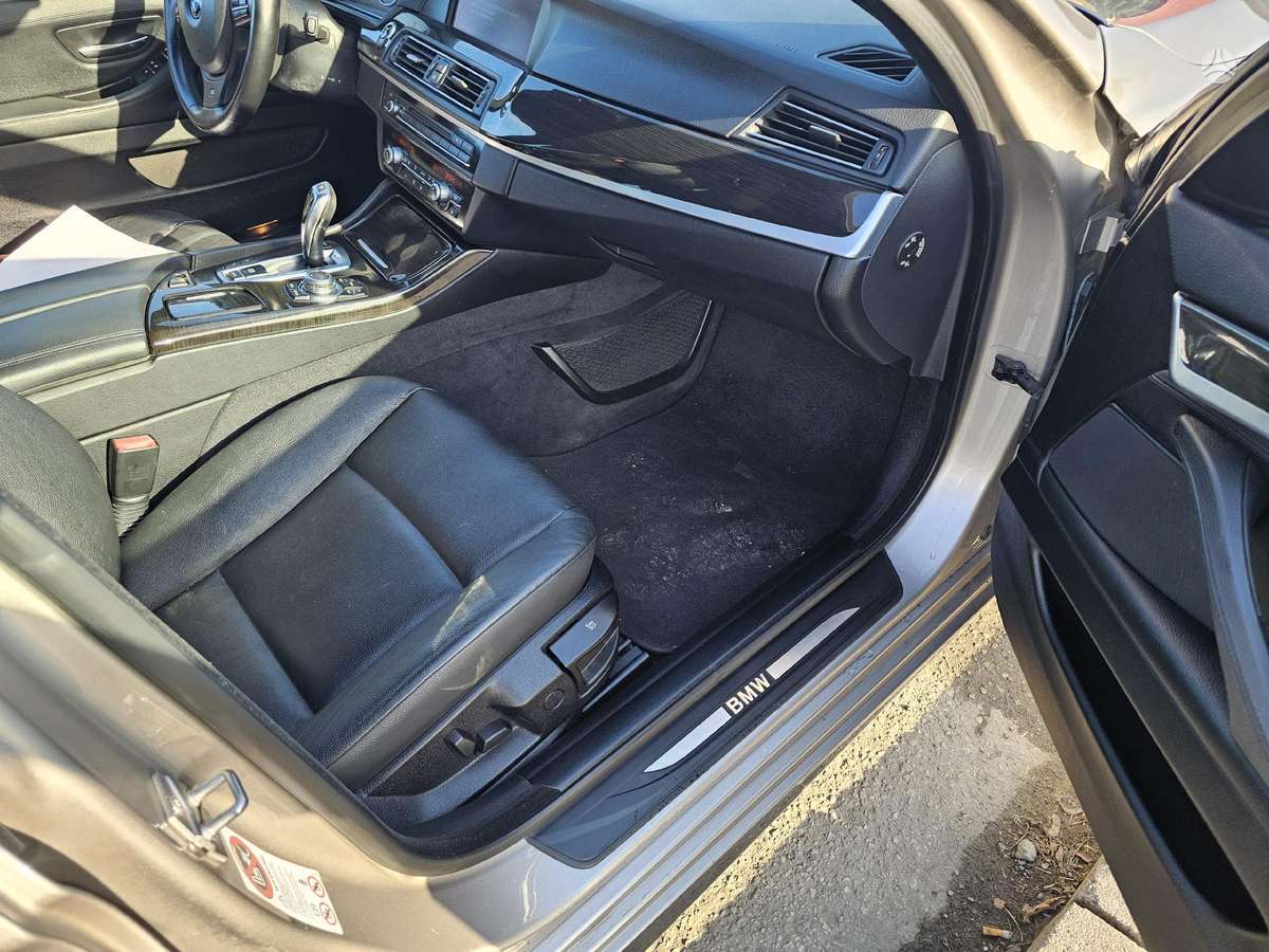 BMW 530, 3.0 l., wagon