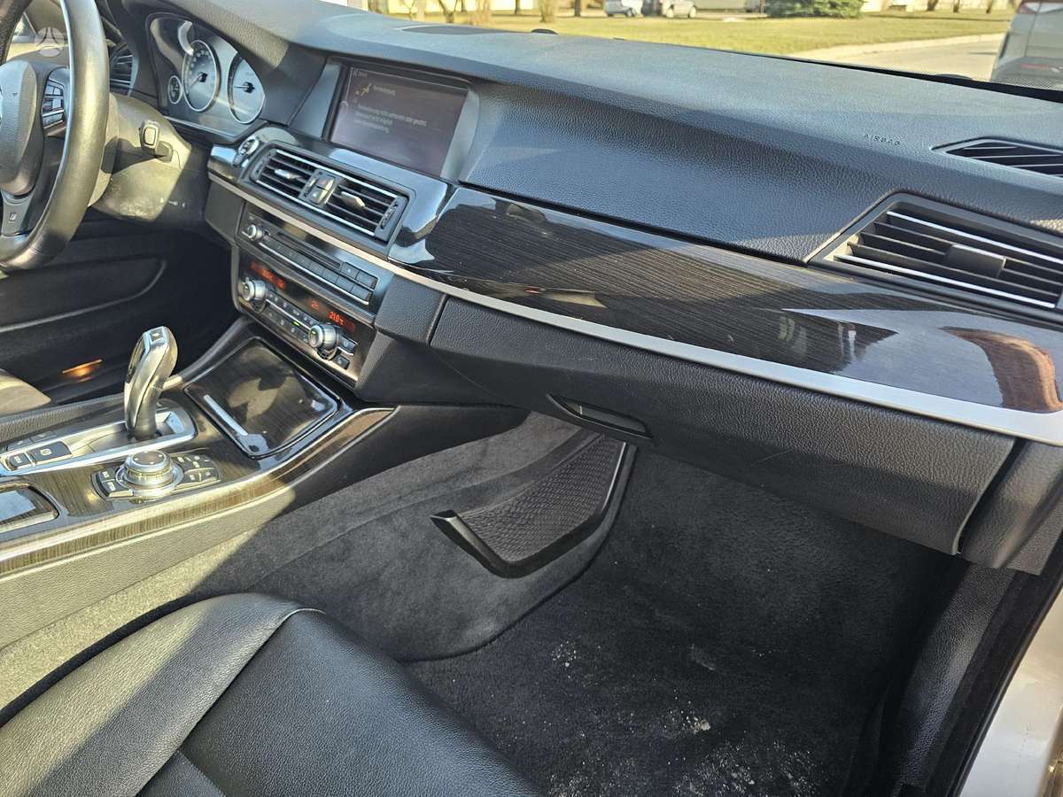 BMW 530, 3.0 l., wagon