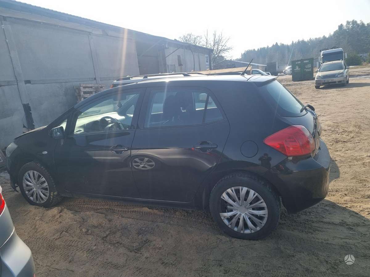 Toyota Auris Prašiškių 53 12 angaras