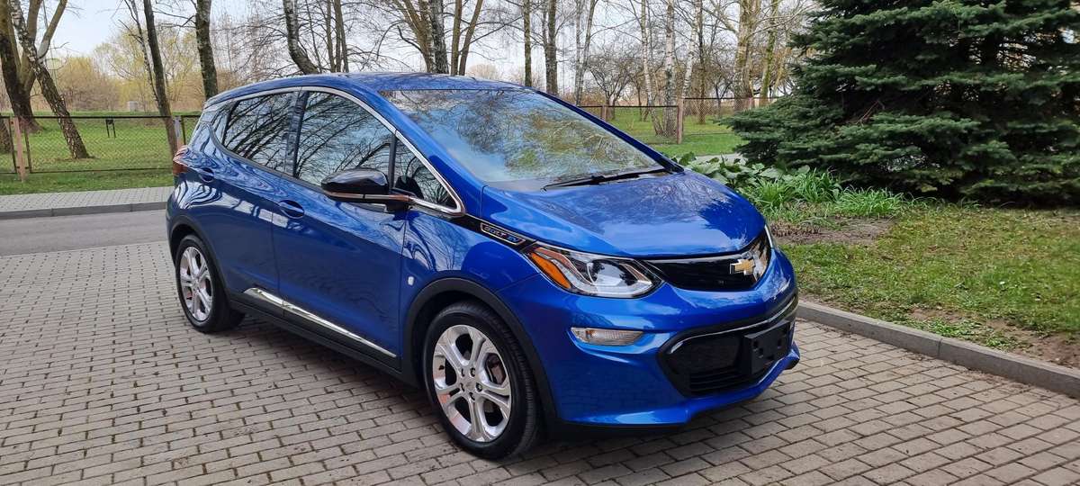 Chevrolet Bolt, 65 кВт·ч, Минивэн