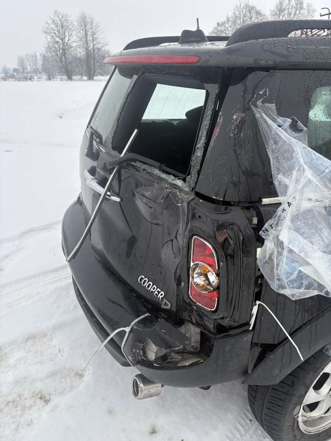 Mini Cooper for parts. Metalynas rrr
