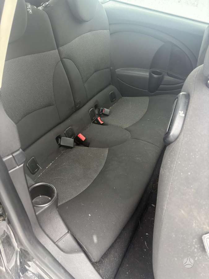 Mini Cooper for parts. Metalynas rrr
