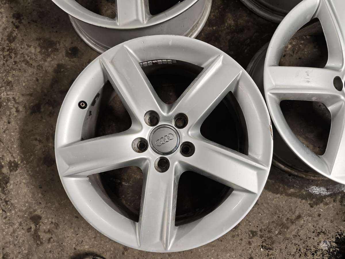 Audi A4, light alloy, R17