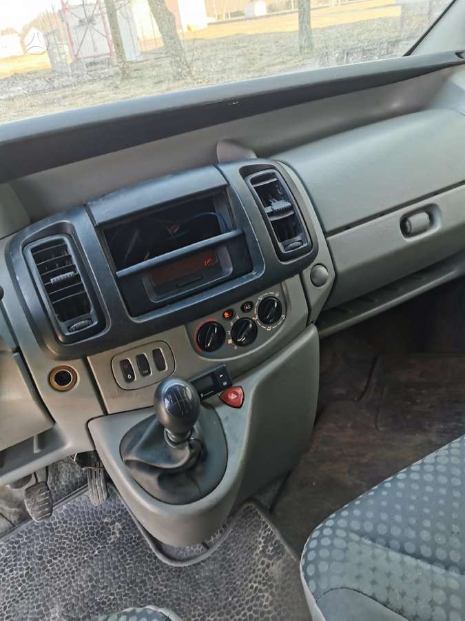 Renault Trafic, 2.0 l., mpv / minivan