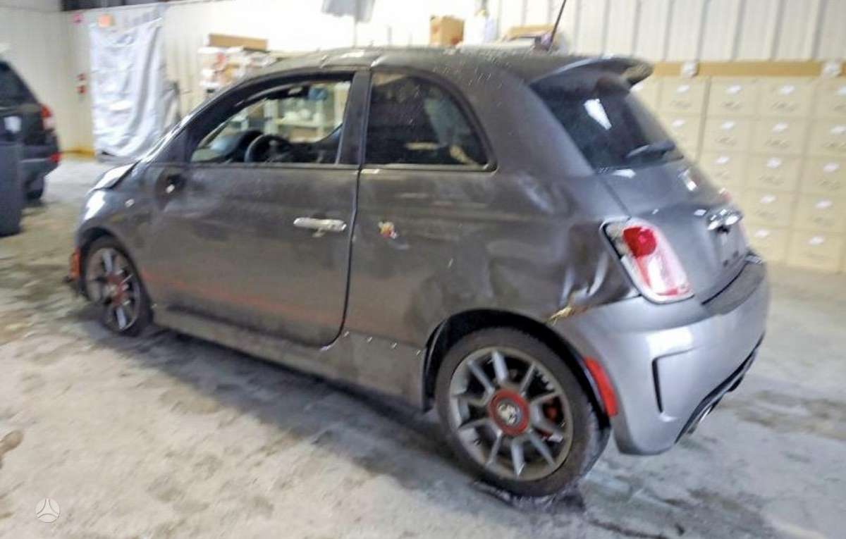 Fiat 500 Abarth по частям