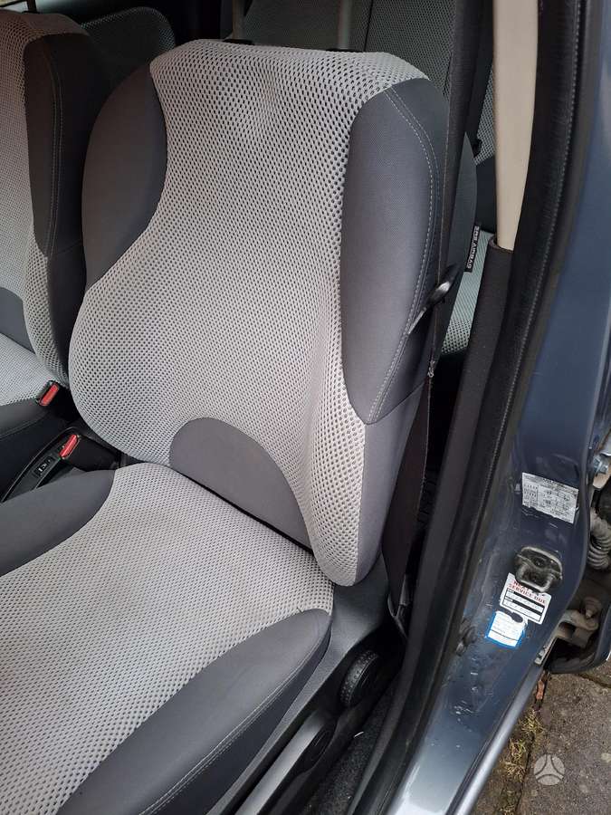 Nissan Note, 1.6 l., hatchback