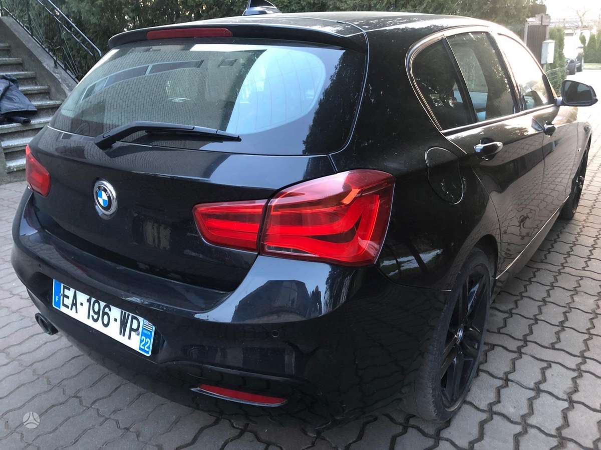 BMW 118, 2.0 l., hatchback