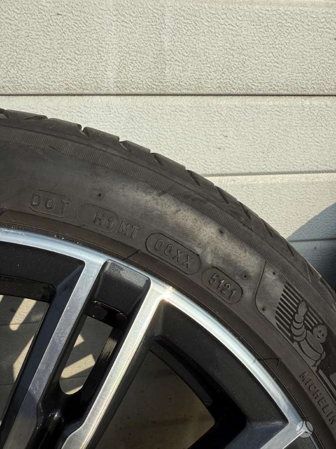 BMW, lengvojo lydinio, R18
