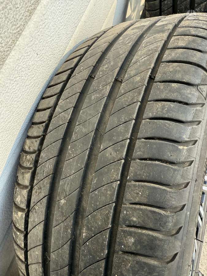 BMW, lengvojo lydinio, R18