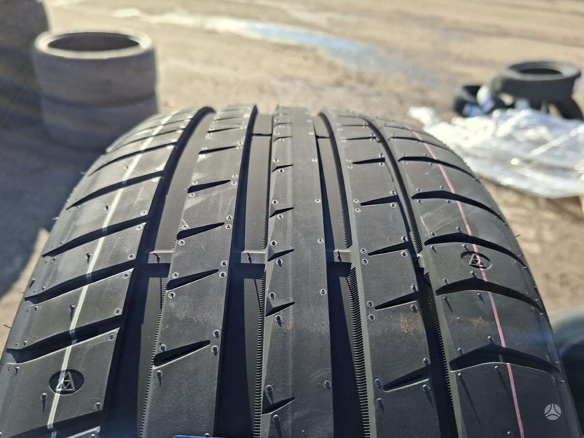 Triangle, vasaras 245/40 R19