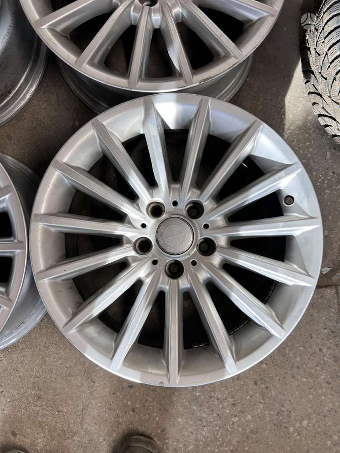 BMW, lengvojo lydinio, R18