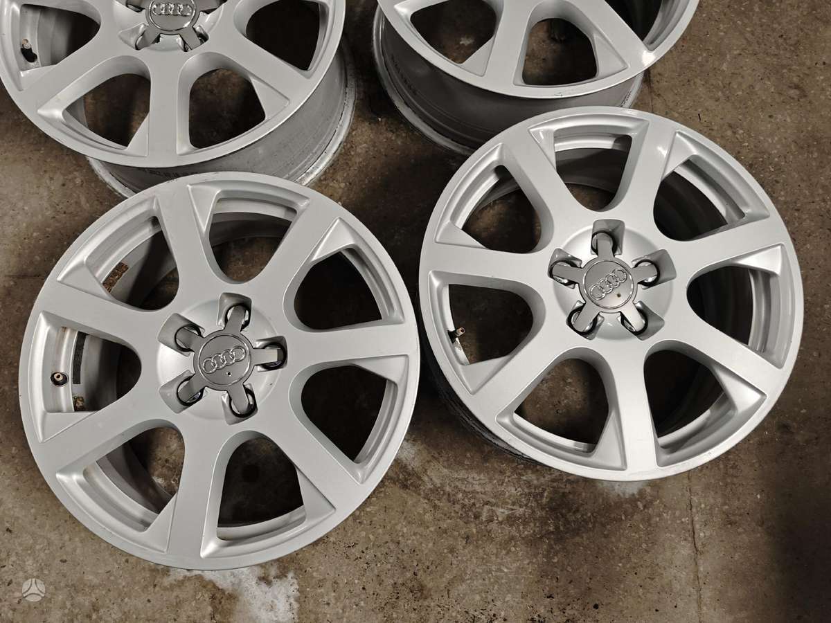 Audi A4, lengvojo lydinio, R17