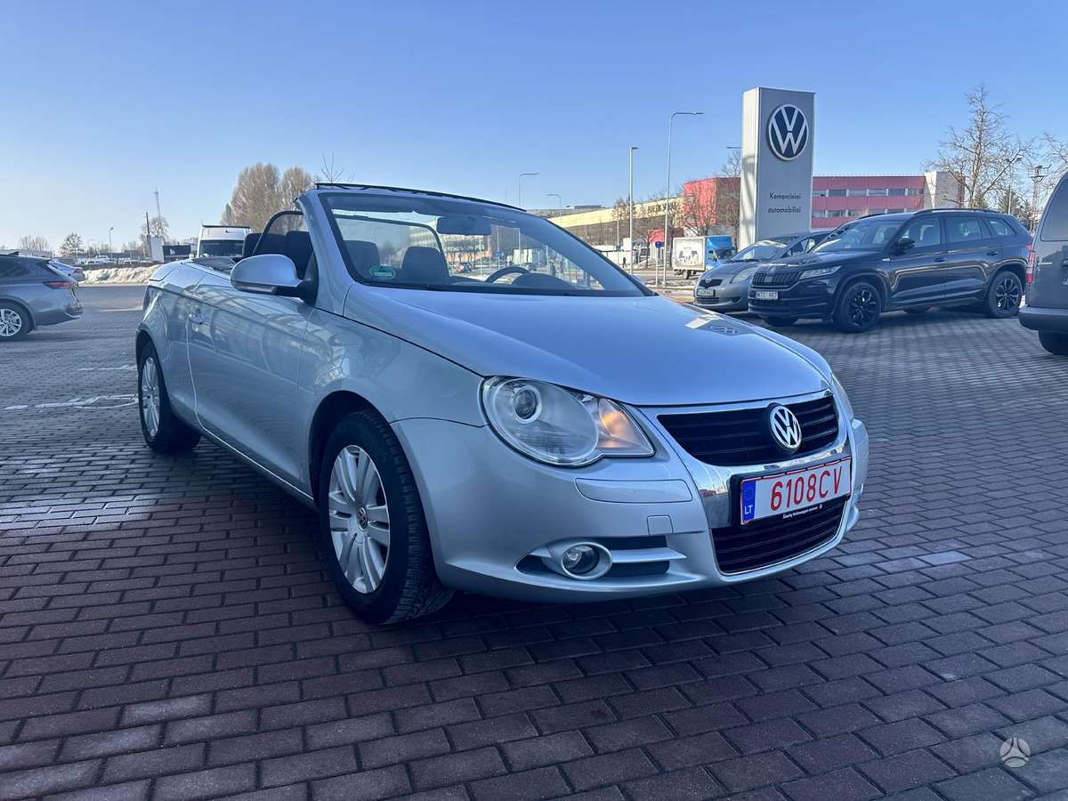 Volkswagen Eos, 2.0 l., convertible