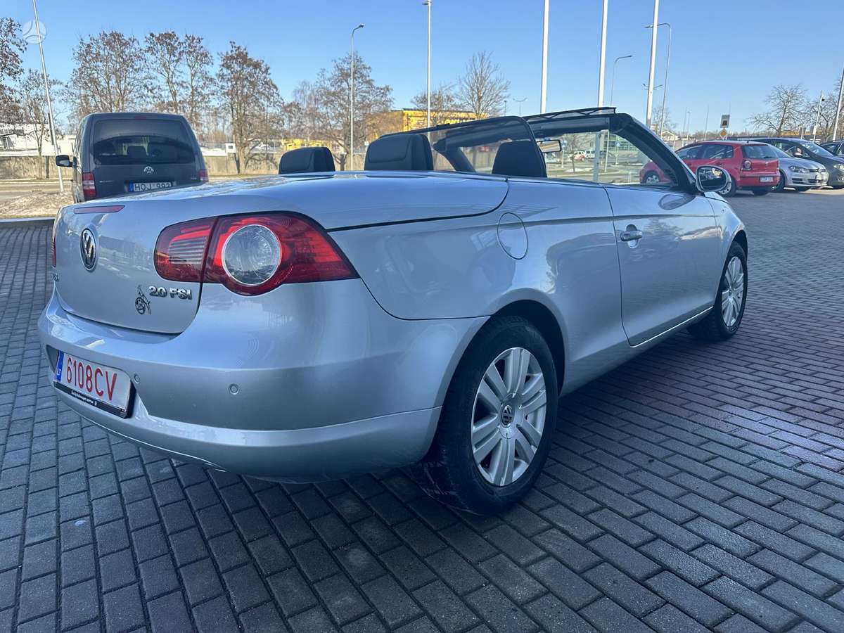 Volkswagen Eos, 2.0 l., convertible