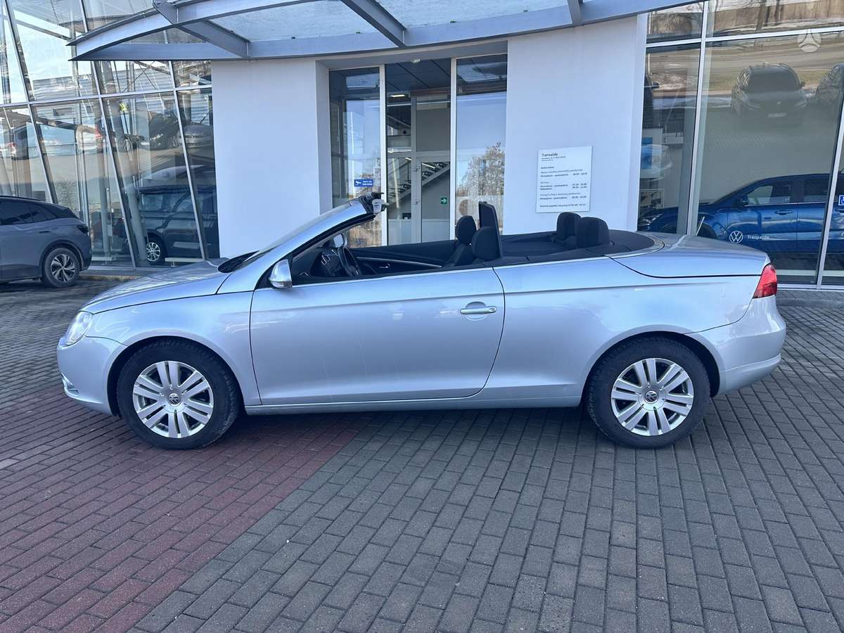 Volkswagen Eos, 2.0 l., convertible