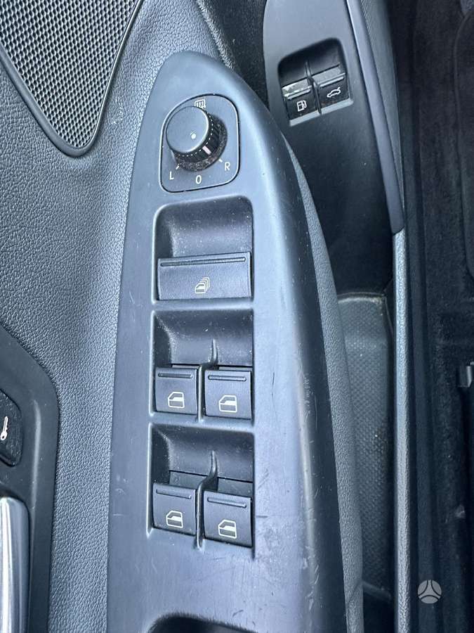 Volkswagen Eos, 2.0 l., convertible