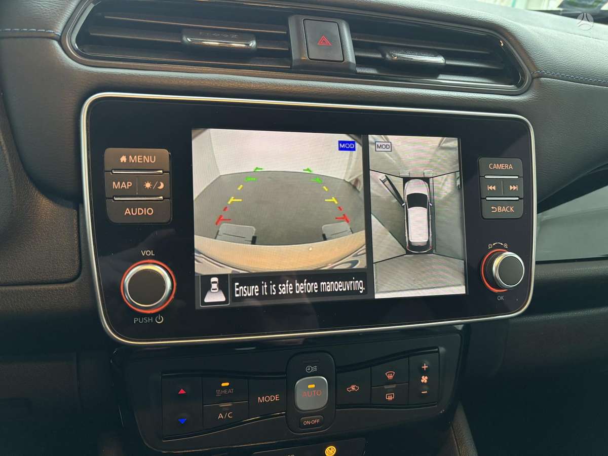 Nissan Leaf, 62 kWh, hatchback