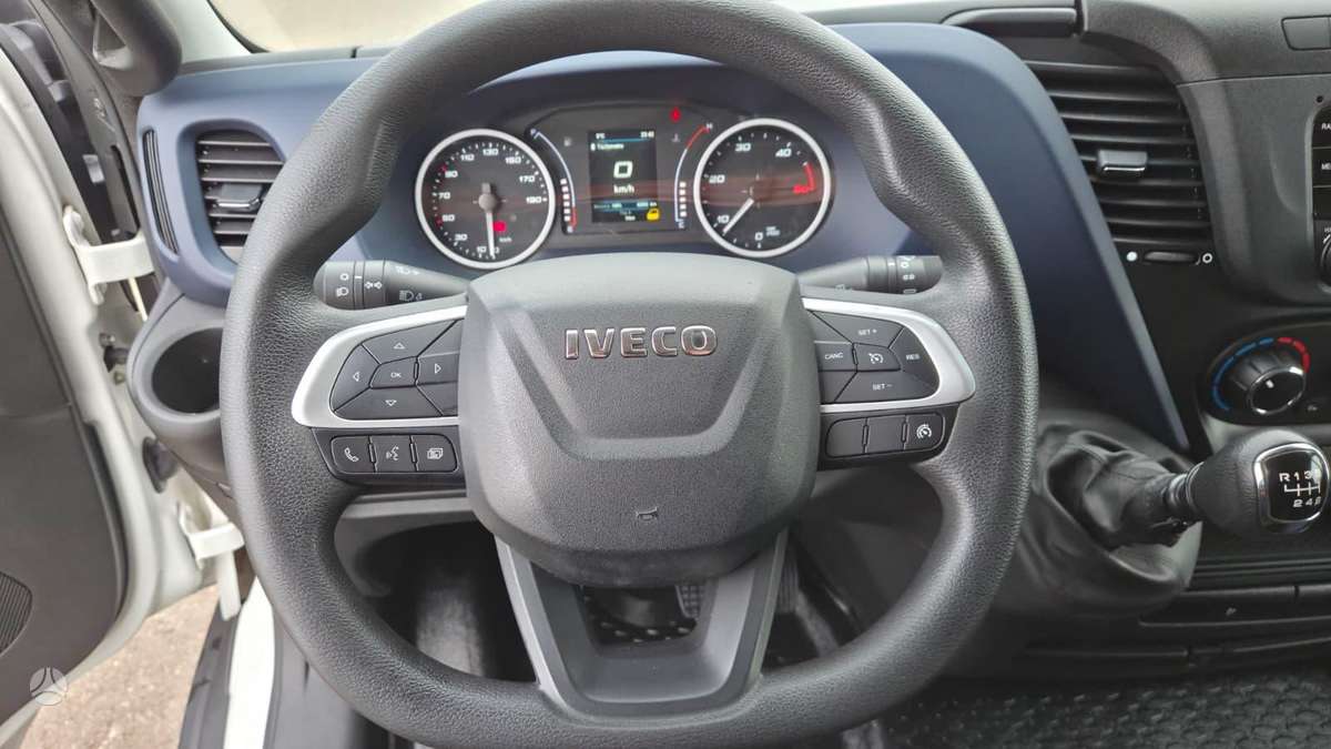 Iveco Daily 35S14N, box trucks / box vans