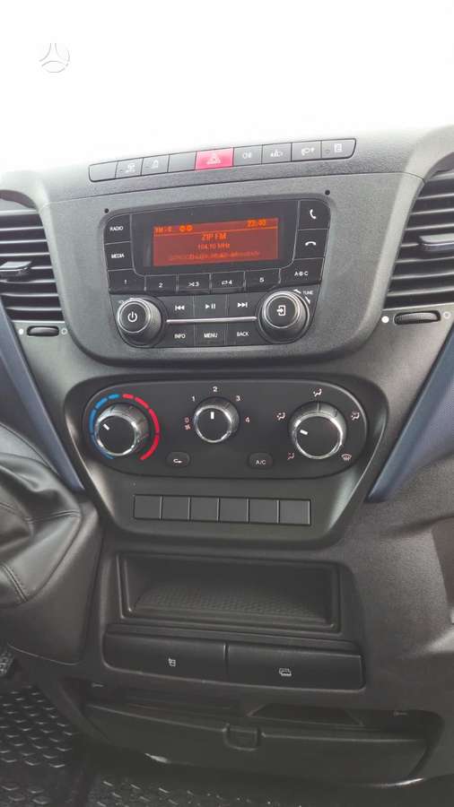 Iveco Daily 35S14N, box trucks / box vans