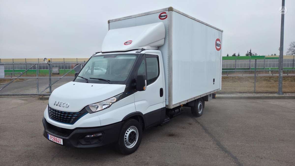 Iveco Daily 35S14N, box trucks / box vans