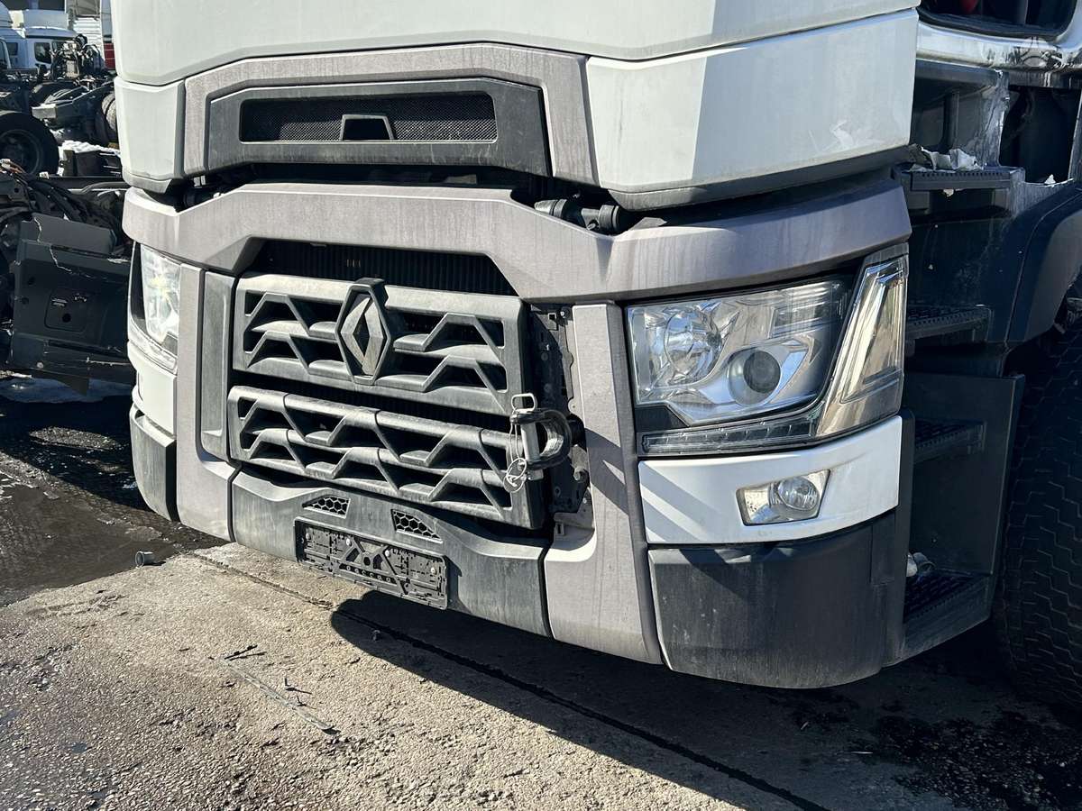 Renault T bamperio komplektas, тягачи