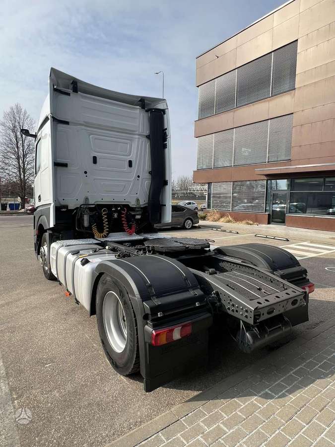 Mercedes-Benz Actros 1845 LS BigSpa, double sleeper