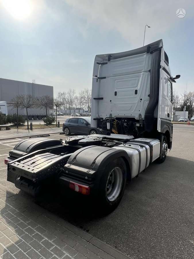 Mercedes-Benz Actros 1845 LS BigSpace, double sleeper