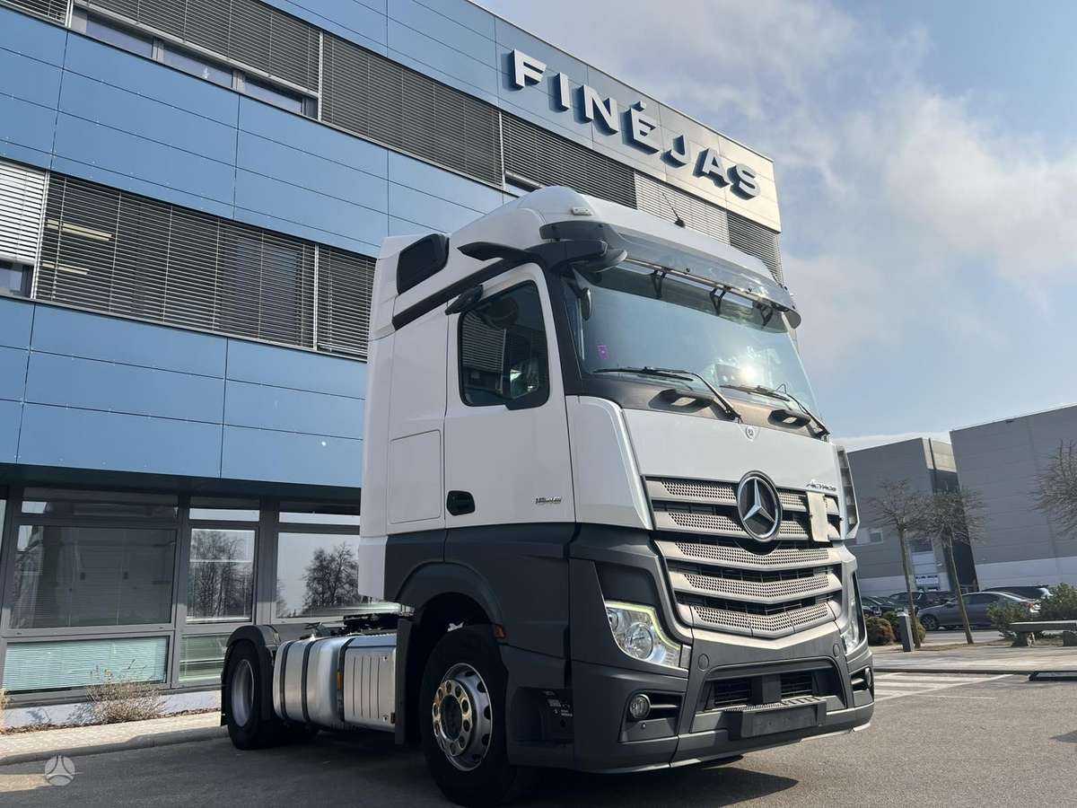 Mercedes-Benz Actros 1845 LS BigSpace, double sleeper