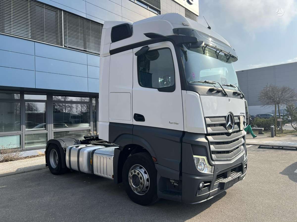 Mercedes-Benz Actros 1845 LS BigSpace, double sleeper