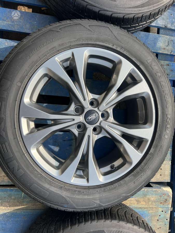 Ford Kuga, lengvojo lydinio, R18