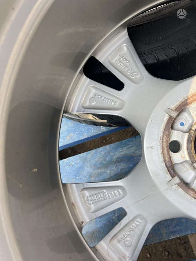 Ford Kuga, lengvojo lydinio, R18