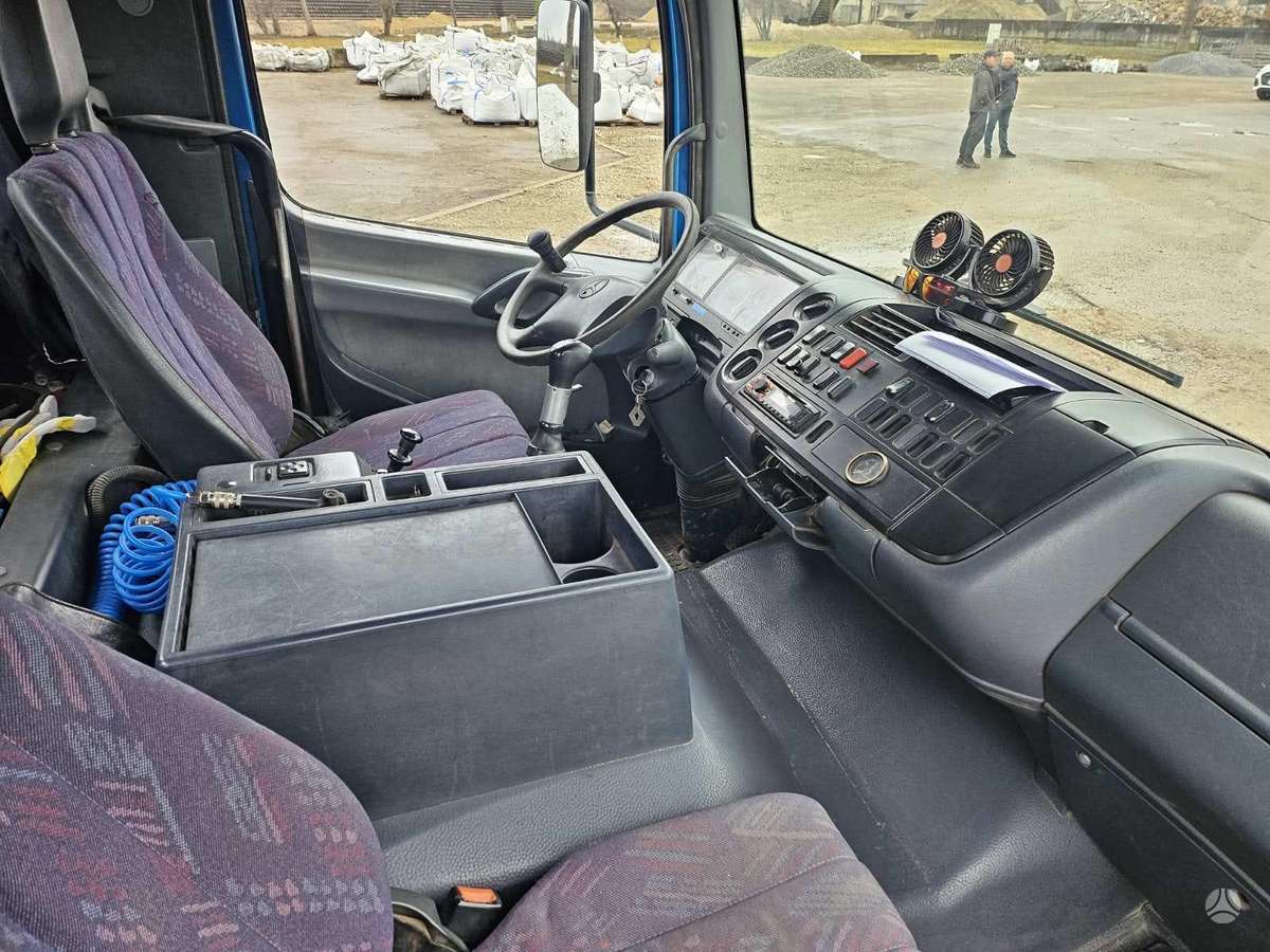 Mercedes-Benz Atego, dumpers with crane