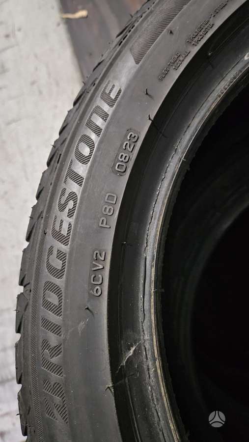 Bridgestone, vasarinės 215/50 R18