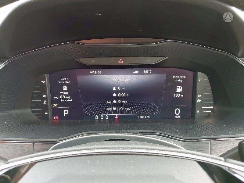 Skoda Superb dalimis