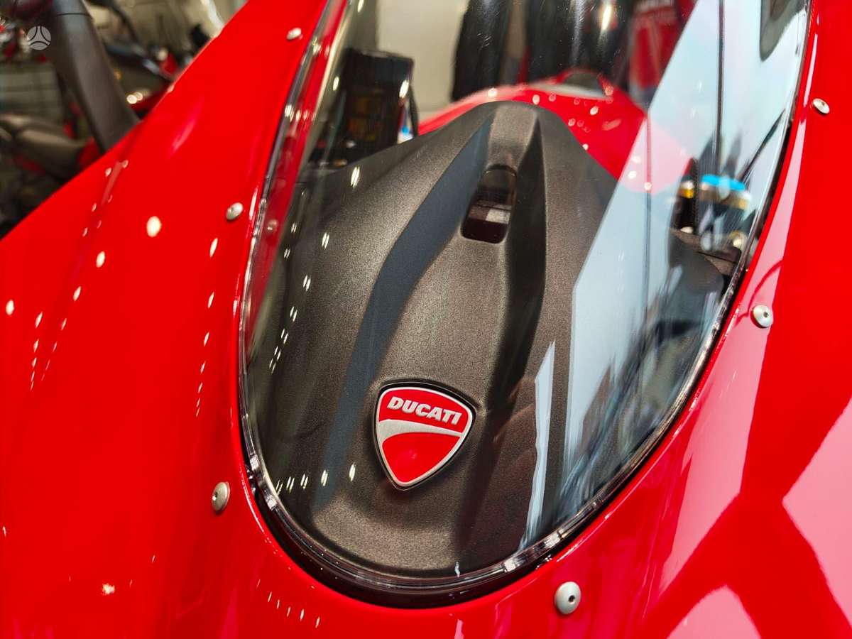 Ducati Panigale 1103cc, спортбайки / superbikes