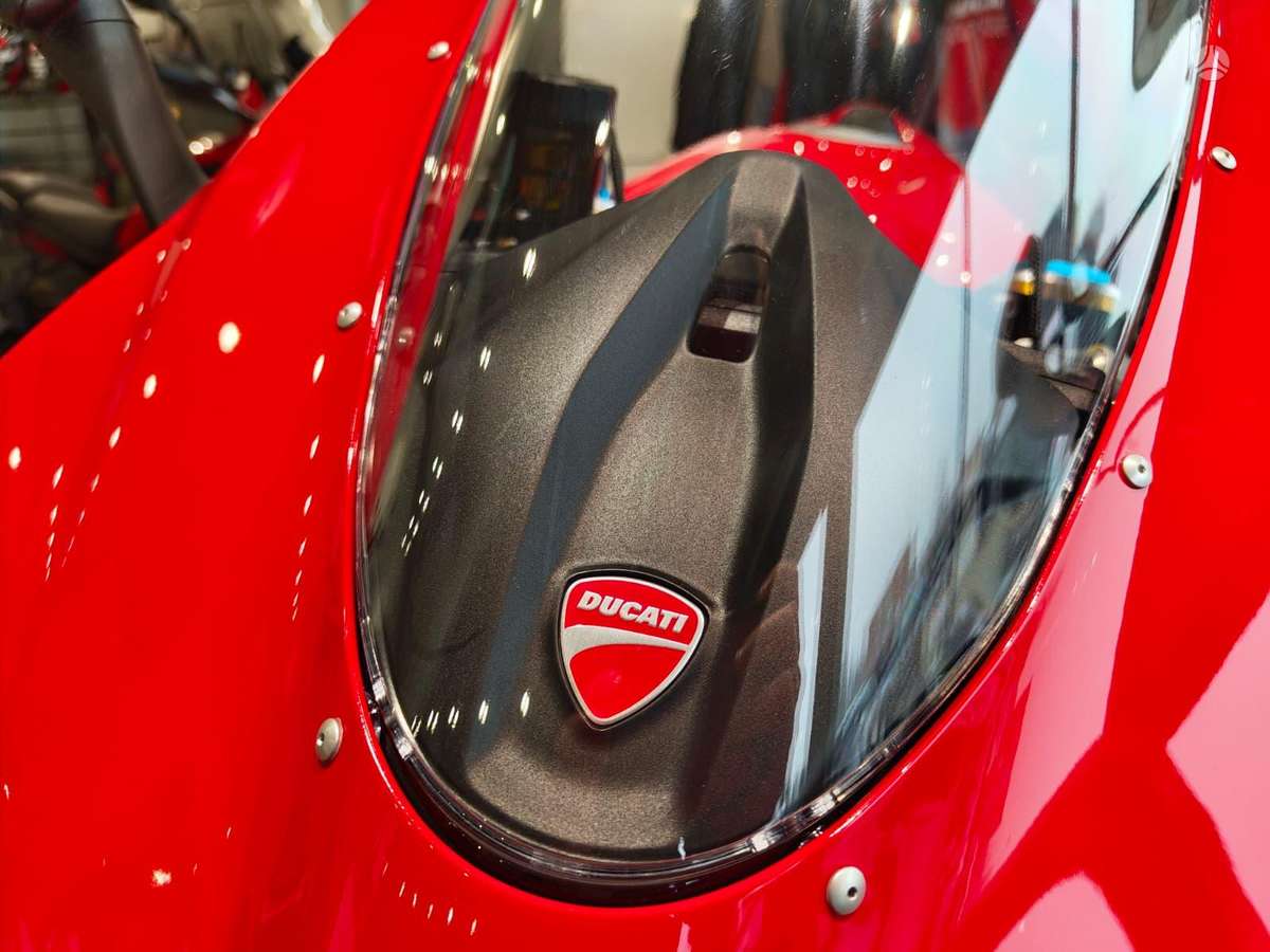 Ducati Panigale 1103cc, superbikes