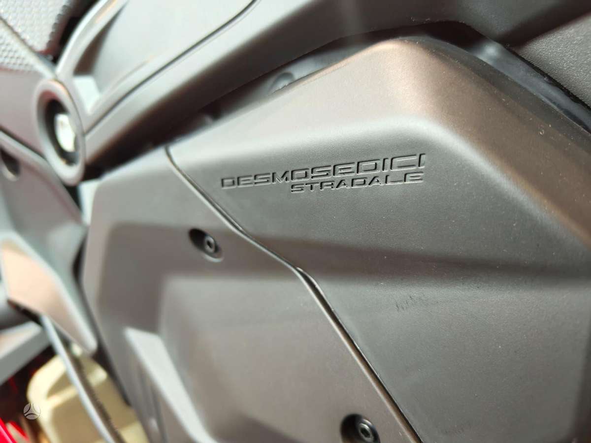 Ducati Panigale 1103cc, спортбайки / superbikes